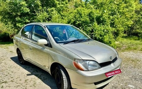 Toyota Platz, 1999 год, 310 000 рублей, 2 фотография