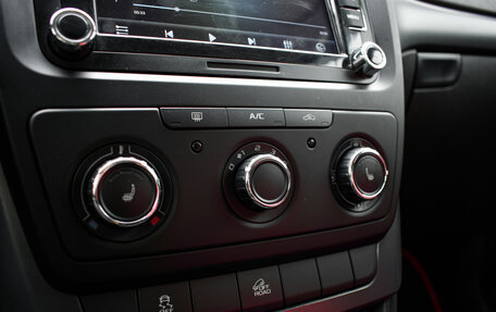 Skoda Yeti I рестайлинг, 2013 год, 1 130 000 рублей, 19 фотография
