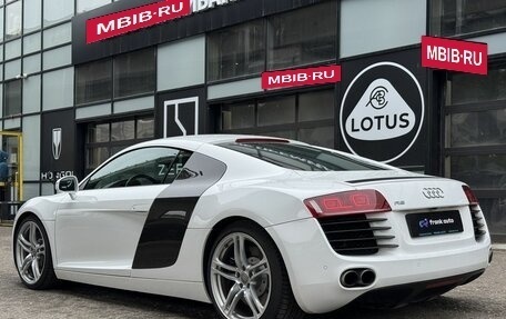 Audi R8, 2008 год, 4 300 000 рублей, 4 фотография
