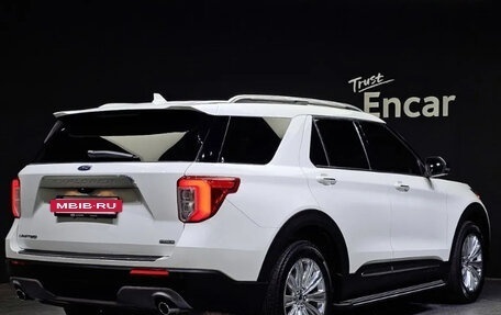 Ford Explorer VI, 2022 год, 2 905 000 рублей, 2 фотография