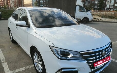 MG 5, 2023 год, 1 850 000 рублей, 3 фотография