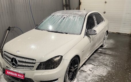 Mercedes-Benz C-Класс, 2011 год, 1 000 000 рублей, 1 фотография