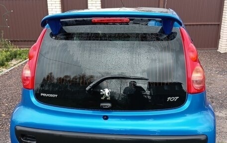 Peugeot 107 I рестайлинг, 2011 год, 520 000 рублей, 2 фотография