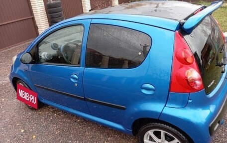 Peugeot 107 I рестайлинг, 2011 год, 520 000 рублей, 8 фотография