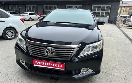 Toyota Camry, 2013 год, 1 580 000 рублей, 2 фотография