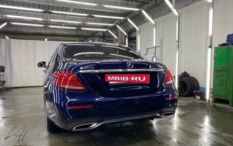 Mercedes-Benz E-Класс, 2018 год, 4 000 000 рублей, 11 фотография