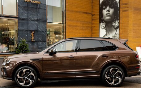 Bentley Bentayga I, 2024 год, 52 000 000 рублей, 4 фотография