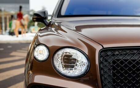 Bentley Bentayga I, 2024 год, 52 000 000 рублей, 10 фотография