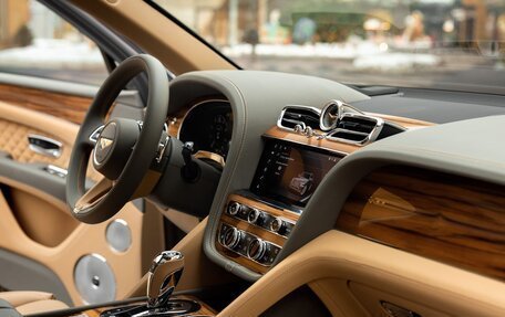 Bentley Bentayga I, 2024 год, 52 000 000 рублей, 22 фотография