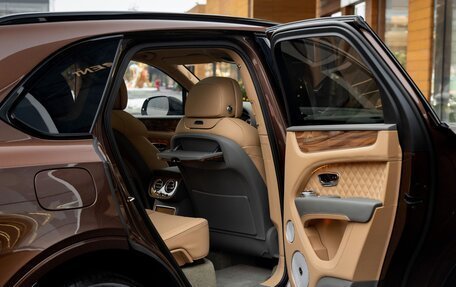 Bentley Bentayga I, 2024 год, 52 000 000 рублей, 25 фотография