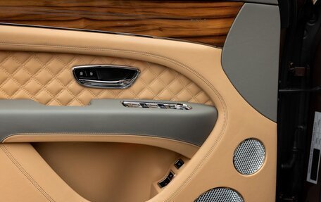 Bentley Bentayga I, 2024 год, 52 000 000 рублей, 15 фотография