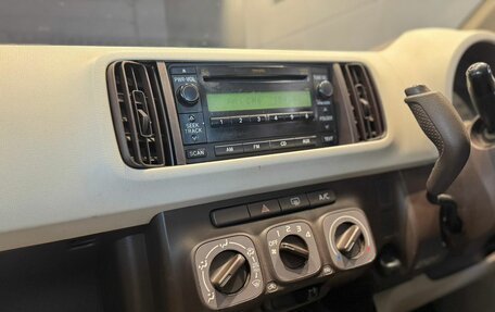 Toyota Passo III, 2010 год, 715 000 рублей, 11 фотография