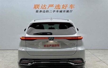 Toyota Venza, 2022 год, 3 525 000 рублей, 5 фотография