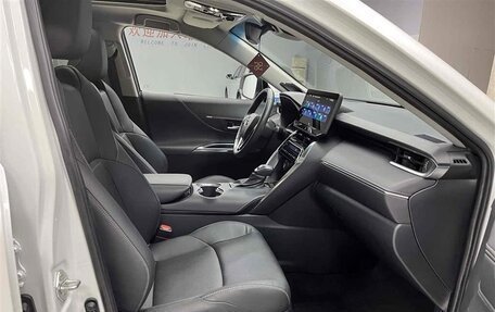 Toyota Venza, 2022 год, 3 525 000 рублей, 19 фотография