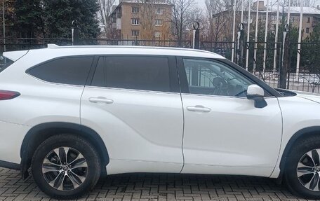 Toyota Highlander, 2020 год, 4 100 000 рублей, 5 фотография