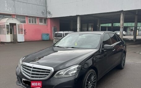Mercedes-Benz E-Класс, 2014 год, 1 450 000 рублей, 2 фотография
