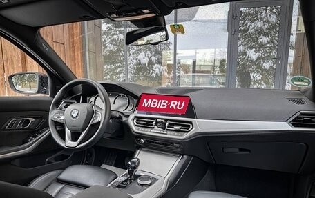 BMW 3 серия, 2019 год, 3 500 000 рублей, 16 фотография