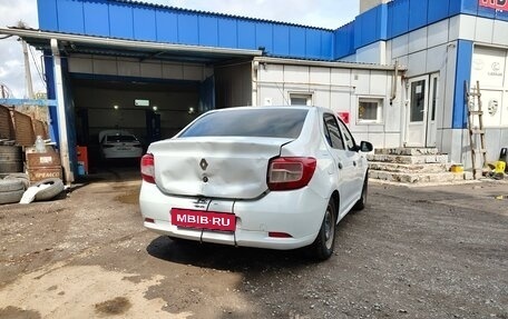 Renault Logan II, 2015 год, 300 000 рублей, 2 фотография
