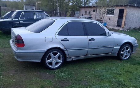 Mercedes-Benz C-Класс, 2000 год, 270 000 рублей, 4 фотография