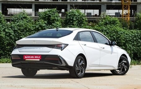 Hyundai Elantra, 2025 год, 2 000 000 рублей, 5 фотография