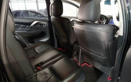 Mitsubishi Pajero Sport III рестайлинг, 2019 год, 3 061 000 рублей, 9 фотография