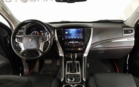 Mitsubishi Pajero Sport III рестайлинг, 2019 год, 3 061 000 рублей, 15 фотография