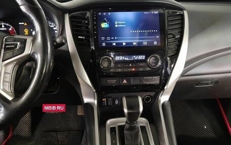 Mitsubishi Pajero Sport III рестайлинг, 2019 год, 3 061 000 рублей, 10 фотография