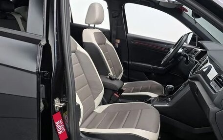 Volkswagen T-Roc I, 2022 год, 1 350 000 рублей, 8 фотография
