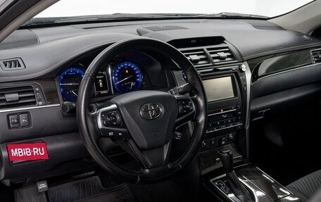 Toyota Camry, 2017 год, 2 207 000 рублей, 11 фотография