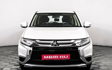 Mitsubishi Outlander III рестайлинг 3, 2018 год, 2 098 000 рублей, 2 фотография