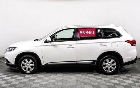 Mitsubishi Outlander III рестайлинг 3, 2018 год, 2 098 000 рублей, 8 фотография