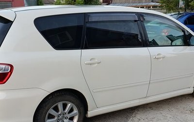 Toyota Ipsum II, 2004 год, 725 000 рублей, 1 фотография