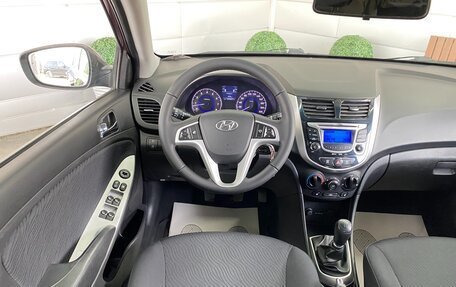Hyundai Solaris II рестайлинг, 2013 год, 809 000 рублей, 14 фотография