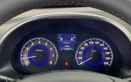 Hyundai Solaris II рестайлинг, 2013 год, 809 000 рублей, 16 фотография