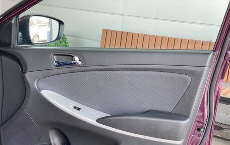 Hyundai Solaris II рестайлинг, 2013 год, 809 000 рублей, 23 фотография
