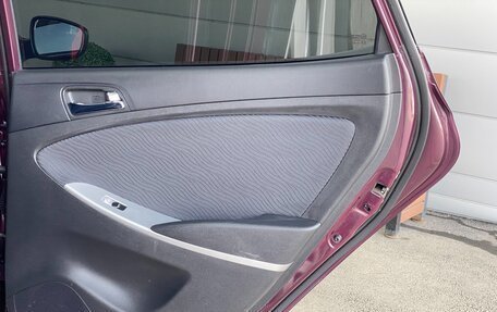 Hyundai Solaris II рестайлинг, 2013 год, 809 000 рублей, 27 фотография