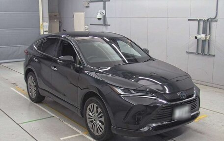 Toyota Harrier, 2021 год, 3 193 000 рублей, 3 фотография