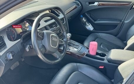 Audi A4, 2011 год, 1 050 000 рублей, 6 фотография