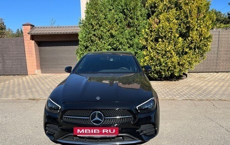 Mercedes-Benz E-Класс, 2020 год, 5 500 000 рублей, 10 фотография