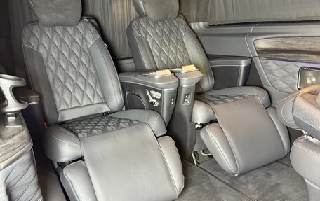 Mercedes-Benz V-Класс, 2024 год, 19 900 000 рублей, 6 фотография