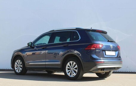 Volkswagen Tiguan II, 2017 год, 1 820 000 рублей, 3 фотография