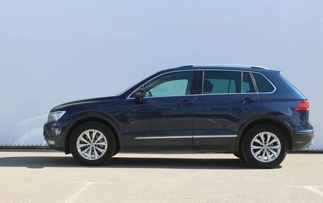 Volkswagen Tiguan II, 2017 год, 1 820 000 рублей, 2 фотография