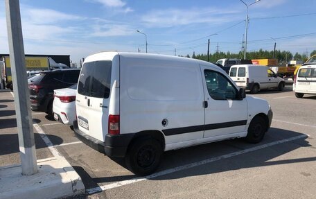 Peugeot Partner II рестайлинг 2, 2005 год, 320 000 рублей, 2 фотография