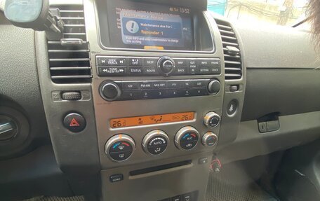 Nissan Pathfinder, 2007 год, 1 450 000 рублей, 14 фотография