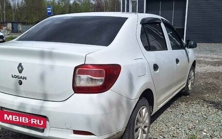 Renault Logan II, 2019 год, 650 000 рублей, 18 фотография