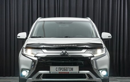 Mitsubishi Outlander III рестайлинг 3, 2021 год, 2 297 000 рублей, 2 фотография