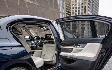 BMW 7 серия, 2016 год, 4 300 000 рублей, 11 фотография