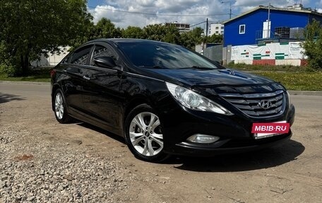 Hyundai Sonata VI, 2010 год, 1 300 000 рублей, 2 фотография