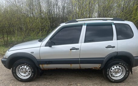 Chevrolet Niva I рестайлинг, 2006 год, 250 000 рублей, 2 фотография