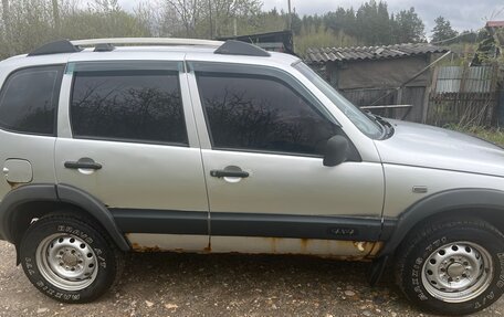 Chevrolet Niva I рестайлинг, 2006 год, 250 000 рублей, 3 фотография